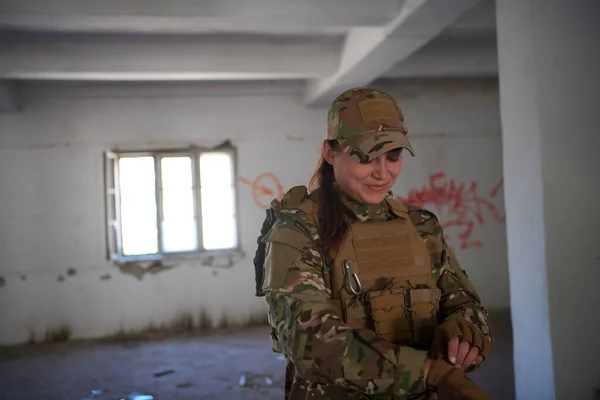 Військова Армія Жінка Солдат Леді Вбивця Перерва Міській Сучасній Війні — стокове фото