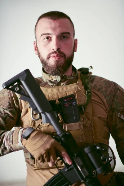 Portrait Soldat Guerre Moderne Comme Héros Milieu Urbain — Photo