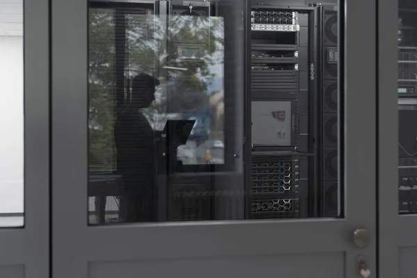 Software Engineer Working Laptop Computer Modern Server Room Monitoring Room — Foto Stock