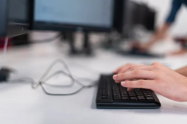 Close Programmer Man Hand Typing Keyboard Desktop Input Code Language — Stock Photo, Image