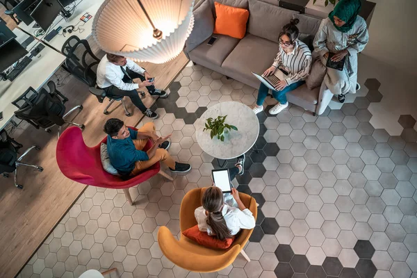 Ovanifrån Foto Multietnisk Start Business Team Som Har Brainstorming Relaxavdelning — Stockfoto