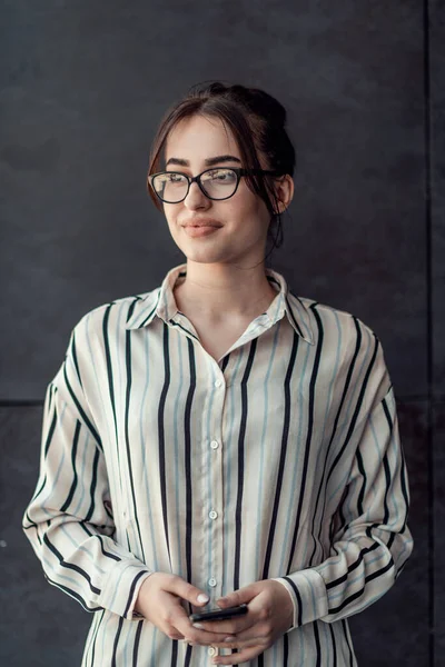 Startup Businesswoman Shirt Glasses Using Smartphone While Standing Front Gray — Stock Photo, Image