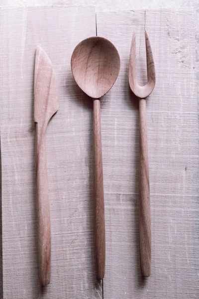徒步旅行和户外活动用的手工木制勺子 工艺和工艺概念 高质量的照片 — 图库照片