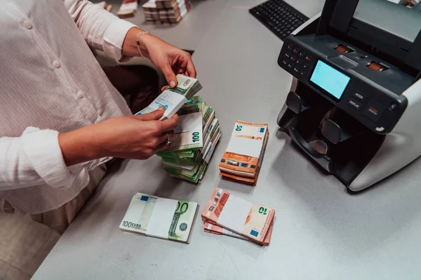 Bank Employees Using Money Counting Machines While Sorting Counting Paper — Stok fotoğraf