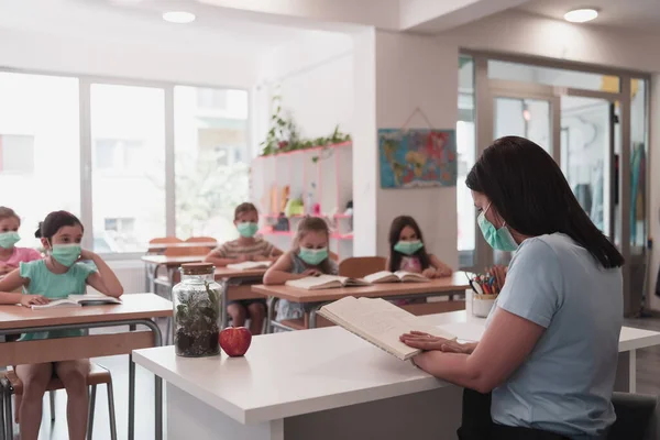 Multiracial Group Kids Wearing Face Masks Working Class Writing Listening — Stock Photo, Image