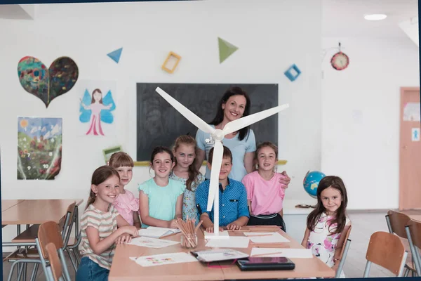 Elementary School Stem Robotics Classroom Diverse Group Children Building Programming — Stockfoto