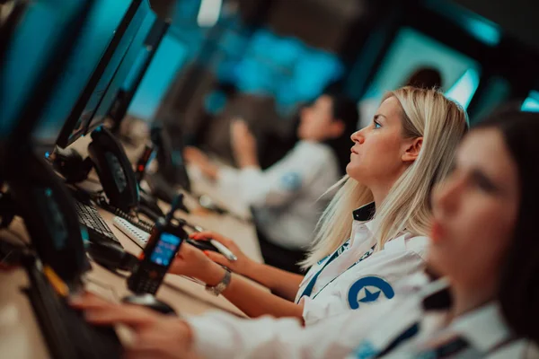 Female Security Operator Working Data System Control Room Offices Technical — Foto Stock