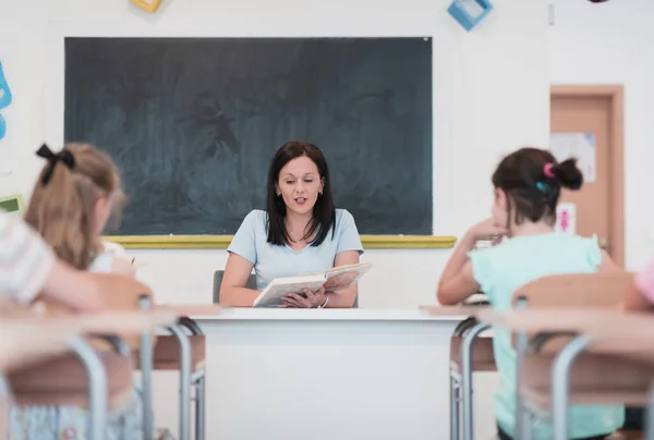 Multiracial Group Kids Wearing Face Masks Working Class Writing Listening — ストック写真