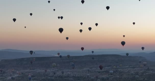 Aerial Cinematic Drone View Colorful Hot Air Balloon Flying Cappadocia — Video