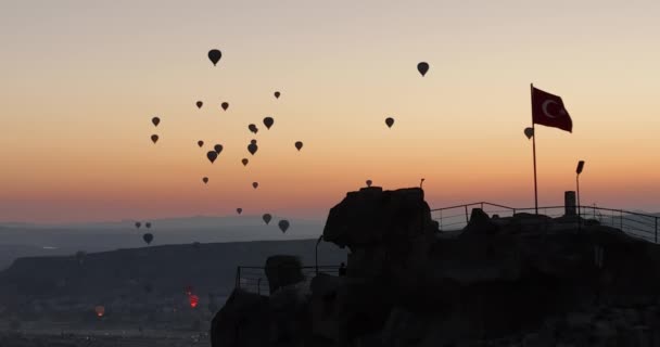 Aerial Cinematic Drone View Colorful Hot Air Balloon Flying Cappadocia — Vídeos de Stock