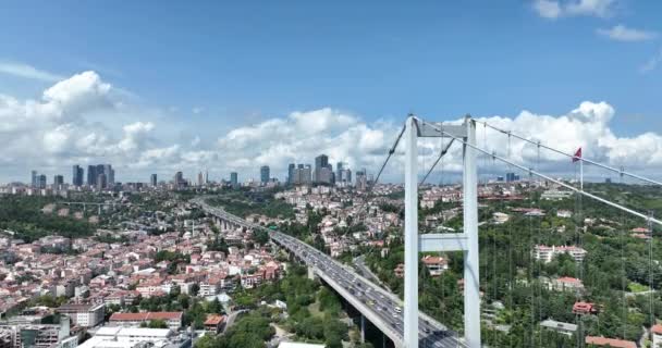 Istanbul Bosphorus Bridge City Skyline Background Turkish Flag Beautiful Sunset — Vídeo de stock