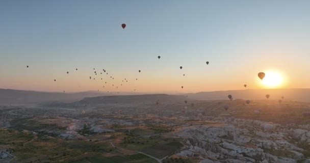 Aerial Cinematic Drone View Colorful Hot Air Balloon Flying Cappadocia — Stock videók