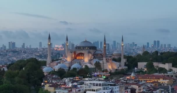 Установление Орбитального Беспилотника Большой Мечетью Святой Софии Босфорским Мостом Городским — стоковое видео