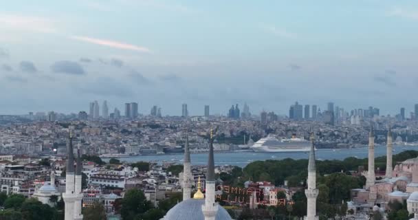 Establishing Orbiting Aerial Drone Shot Hagia Sophia Holy Grand Mosque — Vídeo de Stock