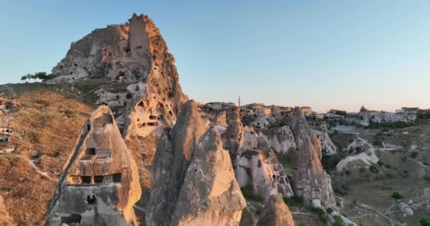 Aerial View Natural Rock Formations Sunset Valley Cave Houses Cappadocia — Αρχείο Βίντεο