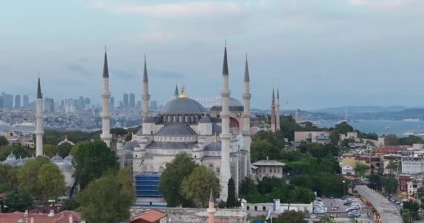 Establishing Orbiting Aerial Drone Shot Hagia Sophia Holy Grand Mosque — Stok video