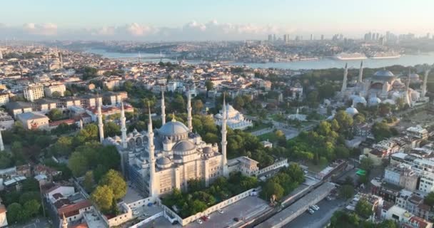 Стамбул Турция Район Султанахмет Голубой Мечетью Собором Святой Софии Золотым — стоковое видео