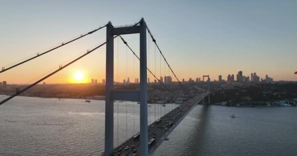 Istanbul Bosphorus Bridge City Skyline Background Turkish Flag Beautiful Sunset — Stockvideo