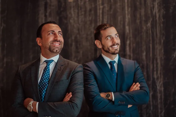 Portrait Two Businessmen Suit His Arms Crossed Modern Office Building — Stockfoto