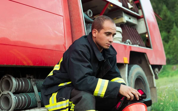 Depressed Tired Firefighter Fire Truck High Quality Photo — Stock Photo, Image