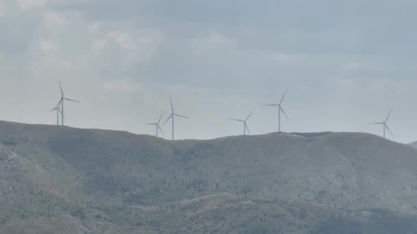 Huge Wind Turbine Rotating Renewable Energy Sustainable Development Environment Friendly — Stock Video