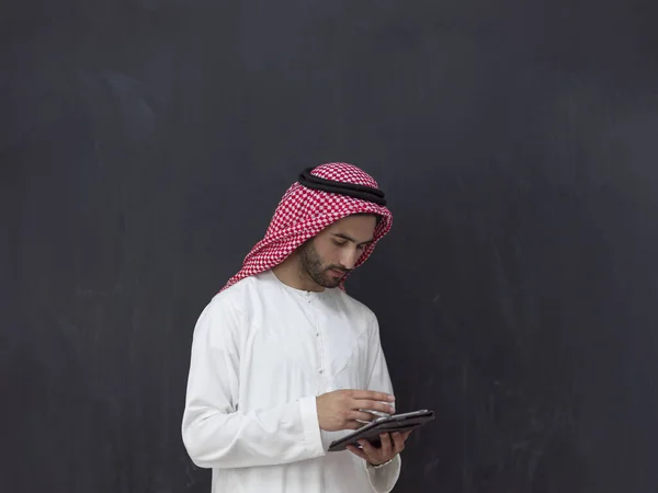 Young Arabian Muslim Businessman Using Tablet Computer Wearing Hijab Clothes — Stock Photo, Image