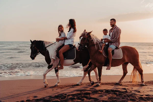 Family Spends Time Children While Riding Horses Together Sandy Beach — Stockfoto