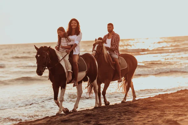 Family Spends Time Children While Riding Horses Together Sandy Beach — 스톡 사진