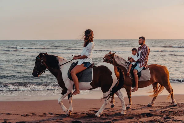 Family Spends Time Children While Riding Horses Together Sandy Beach — 图库照片