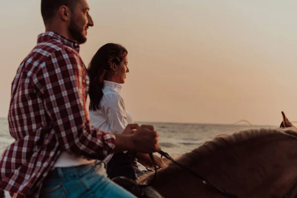 Loving Couple Summer Clothes Riding Horse Sandy Beach Sunset Sea — Stok fotoğraf