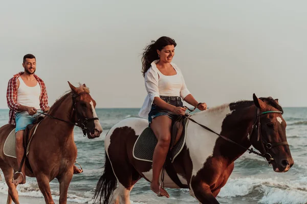 Loving Couple Summer Clothes Riding Horse Sandy Beach Sunset Sea — 스톡 사진