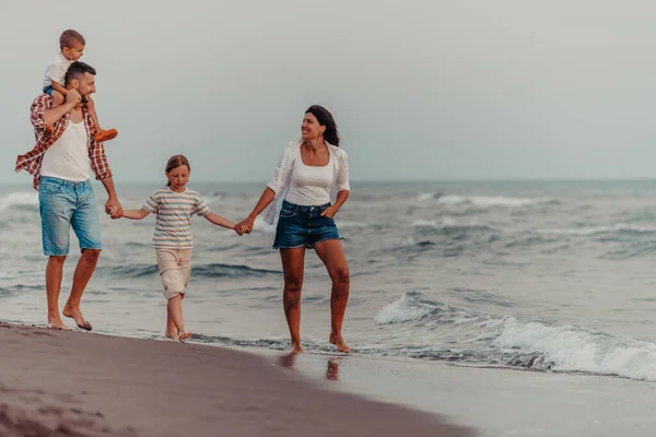 Family Gatherings Socializing Beach Sunset Family Walks Sandy Beach Selective — Stok fotoğraf