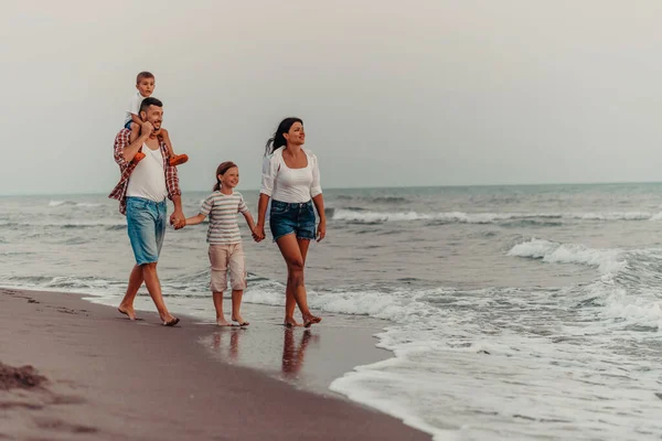 Family Gatherings Socializing Beach Sunset Family Walks Sandy Beach Selective — Zdjęcie stockowe