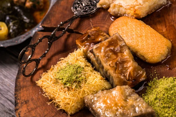 Ramadán Kareem Tradicionales Dulces Turcos Del Medio Oriente Iftar Baklava —  Fotos de Stock