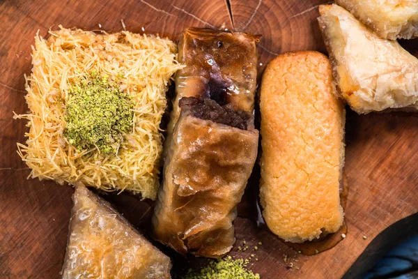 Ramadan Kareem Traditioneel Turks Midden Oosten Iftar Snoep Baklava Met — Stockfoto