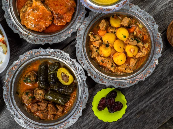 Aïd Moubarak Dîner Traditionnel Ramadan Iftar Assortiment Plats Savoureux Dans — Photo