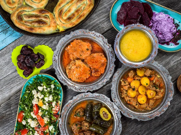 Aïd Moubarak Dîner Traditionnel Ramadan Iftar Assortiment Plats Savoureux Dans — Photo