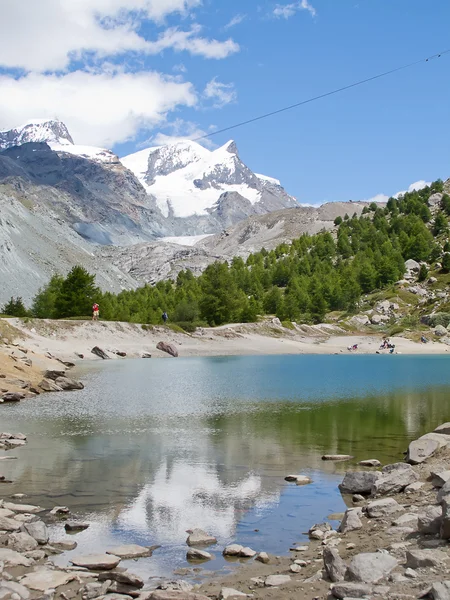 Wandelroute in de buurt van matterhorn — Stockfoto