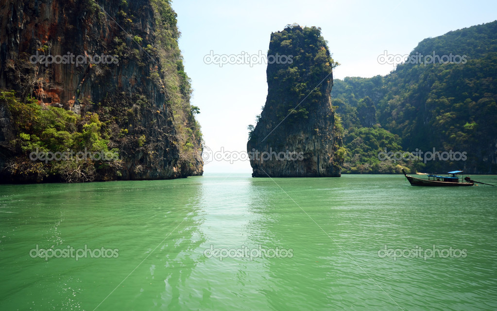 bond island