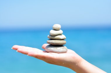 Zen taşlar el