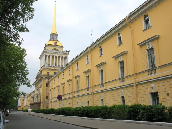 City street and building. Saint Petersburg — Stock Photo, Image