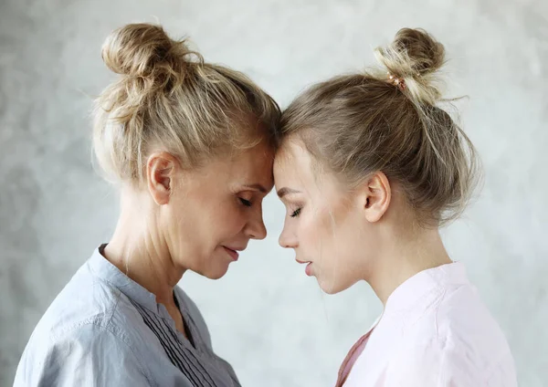 Maternità Maternità Femminilità Concettualità Tenero Dolce Dolce Mamma Adorabile Bella — Foto Stock