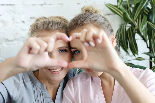 Mother Daughter Love Adult Woman Young Woman Stacking Hands Heart — Stock Photo, Image