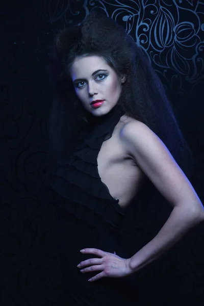 Young Brunette Woman High Hair Bright Make Gothic Style Black — Stock Photo, Image