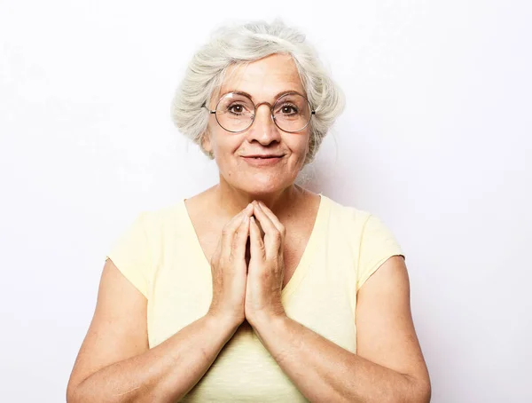 Přátelské Starší Ženy Nosí Brýle Vyjadřující Pozitivní Emoce Životní Styl — Stock fotografie