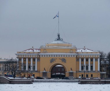 Deniz Kuvvetleri 'nin manzarası. Soğuk kış günü, kar yağışı, Neva 'da buz, St. Petersburg.