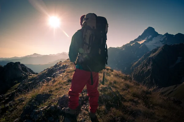 Adam Hiking — Stok fotoğraf