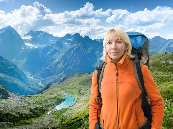 Hiking in mountains — Stock Photo, Image