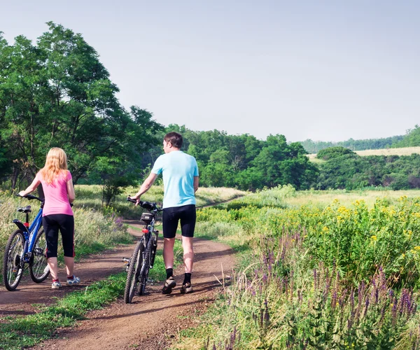 Relajarse en bicicleta — Foto de Stock