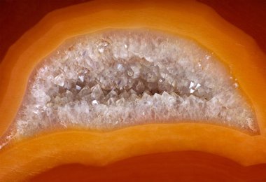 parlak kırmızı akik yapısı